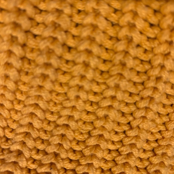 LF V Neck Cropped frayed yellow sweater - Picture 5 of 5